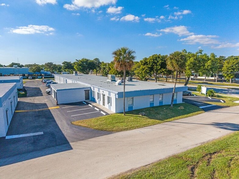 More Photos Of 2020 W McNab Rd, Fort Lauderdale Unknown For Lease