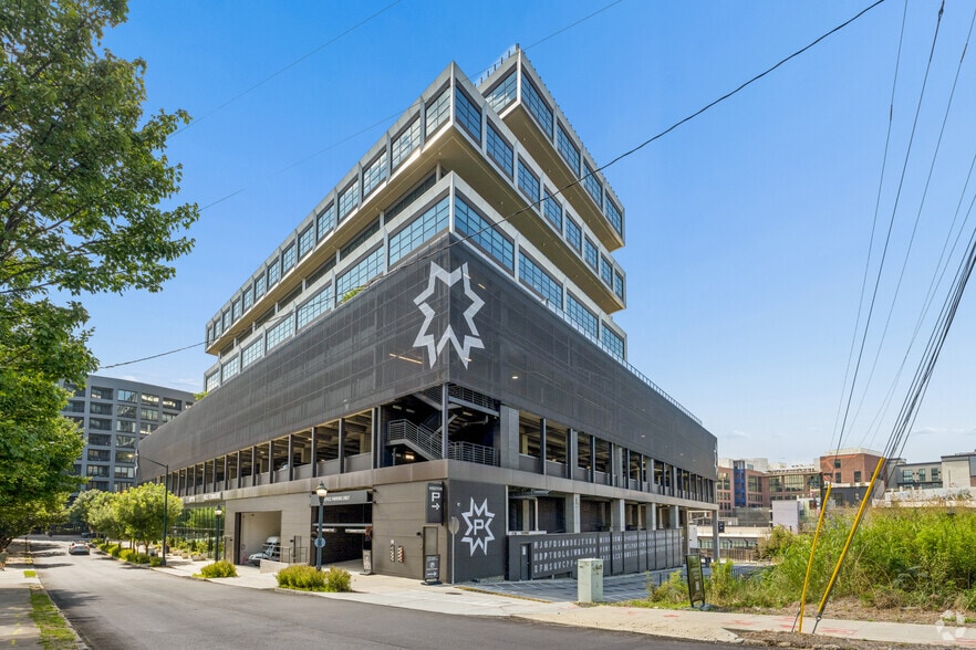 More Photos Of 1055 howell mill Rd, Atlanta Office For Lease