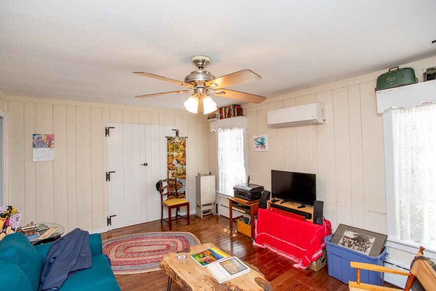 More Photos Of 45 Bridge St, Lambertville Storefront Retail Office For Sale
