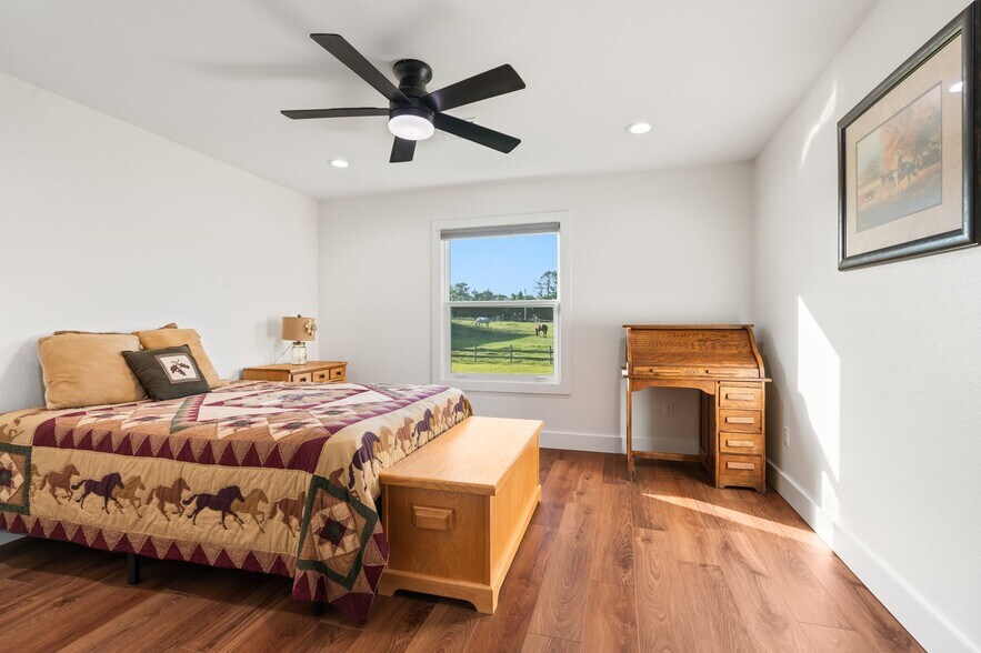 More Photos Of 2355 Jackson League Cir, Brenham Lodge Meeting Hall For Sale