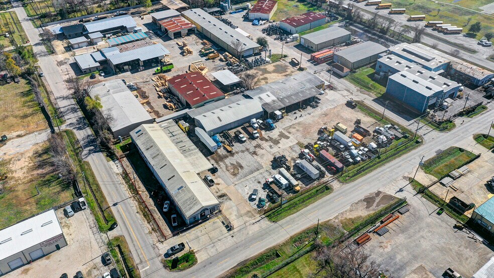 More Photos Of 13846 Chrisman Rd, Houston Warehouse For Sale