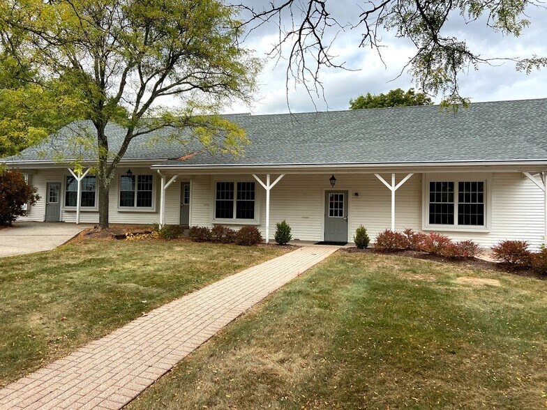 More Photos Of 395 W Avon Rd, Avon Office For Lease