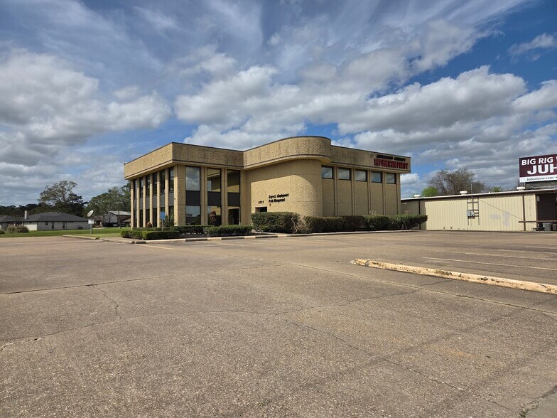 More Photos Of 1844 & 1846 Interstate 10 S, Beaumont Medical For Sale