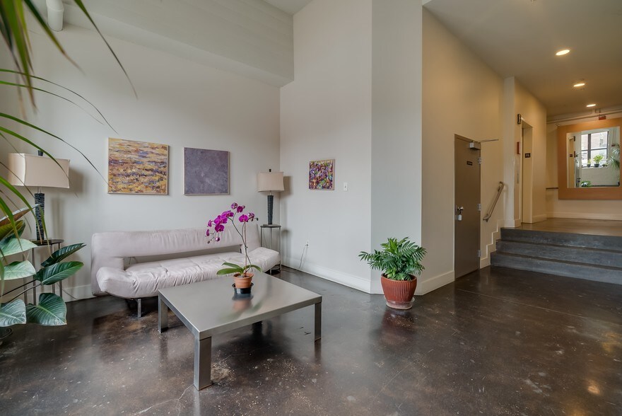 More Photos Of 2424 18th St NW, Washington Office For Lease
