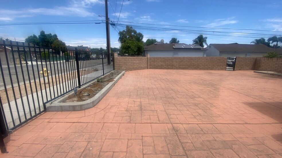 More Photos Of 13201 9th St, Chino Office For Sale