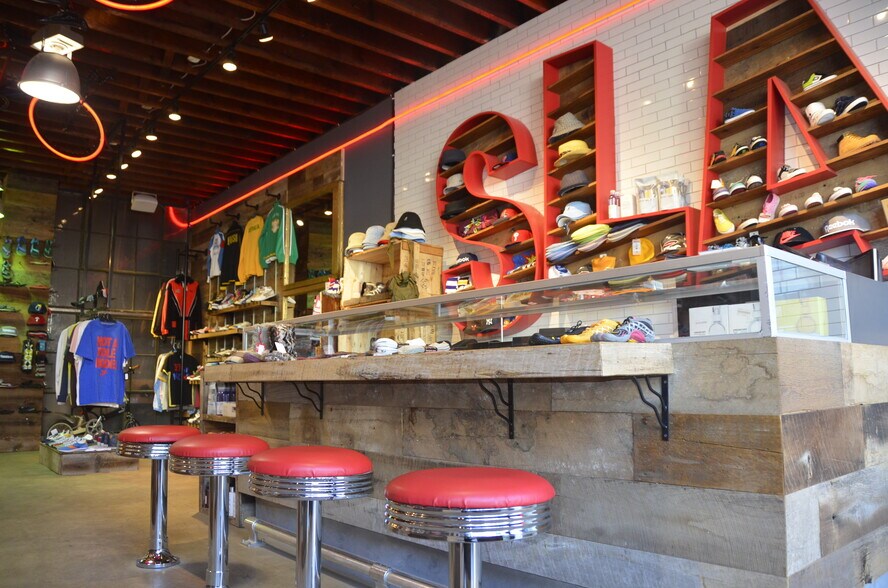 More Photos Of 7364-7366 Melrose Ave, Los Angeles Storefront Retail Office For Lease