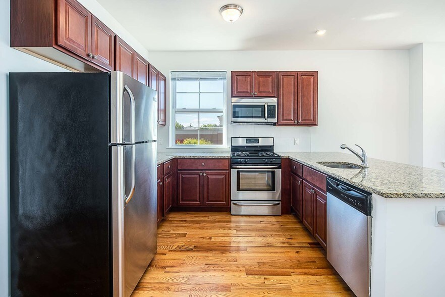 More Photos Of 1609-1611 Springfield Ave, Maplewood Apartments For Sale