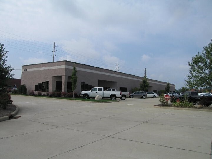 More Photos Of 8613-8623 Tyler Blvd, Mentor Unknown For Lease