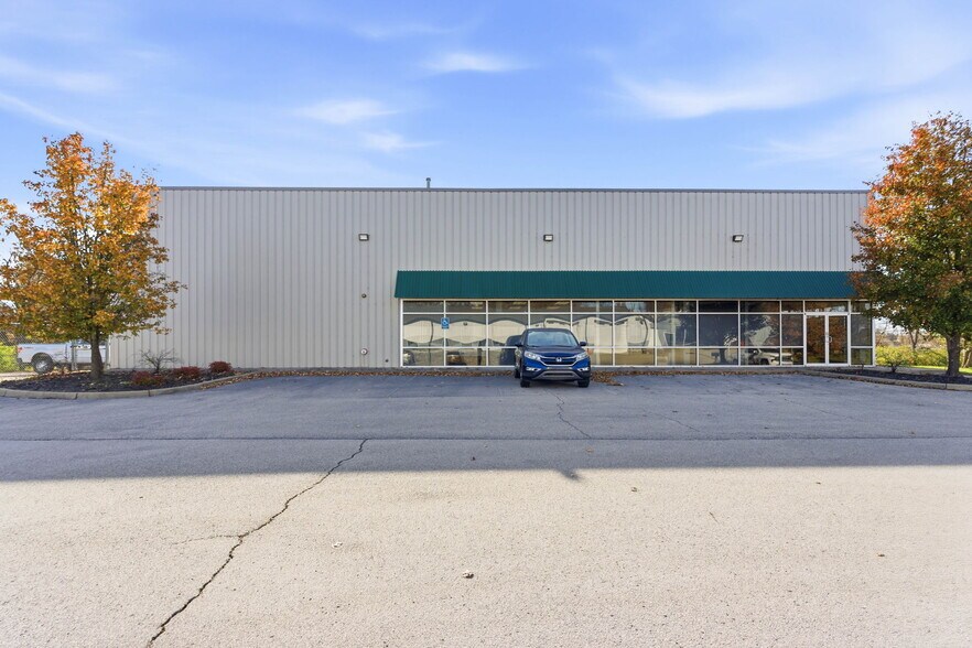 More Photos Of 13720 Aiken Rd, Louisville Warehouse For Lease