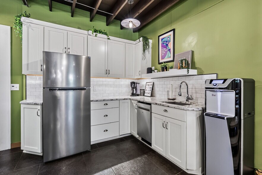 More Photos Of 383 Park Ave, Rochester Office Residential For Sale