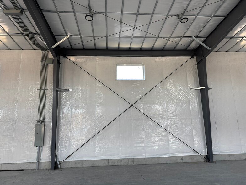 More Photos Of 2629 Yellowstone hwy, Rexburg Industrial For Lease