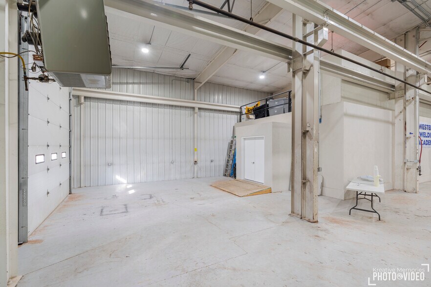 More Photos Of 612 Sinclair St, Gillette Industrial For Sale