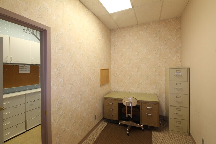 More Photos Of 5911-5921 Rutledge Pike, Knoxville Medical For Lease