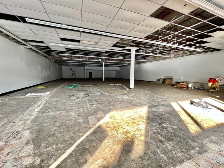 More Photos Of 1101-1109 Main St, Peekskill Unknown For Lease