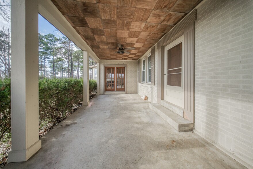 More Photos Of 1601 Missouri 72 Rt, Rolla Hospitality For Sale