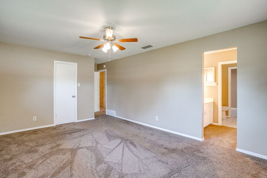 More Photos Of 1060 S Burleson Blvd, Burleson Land For Sale