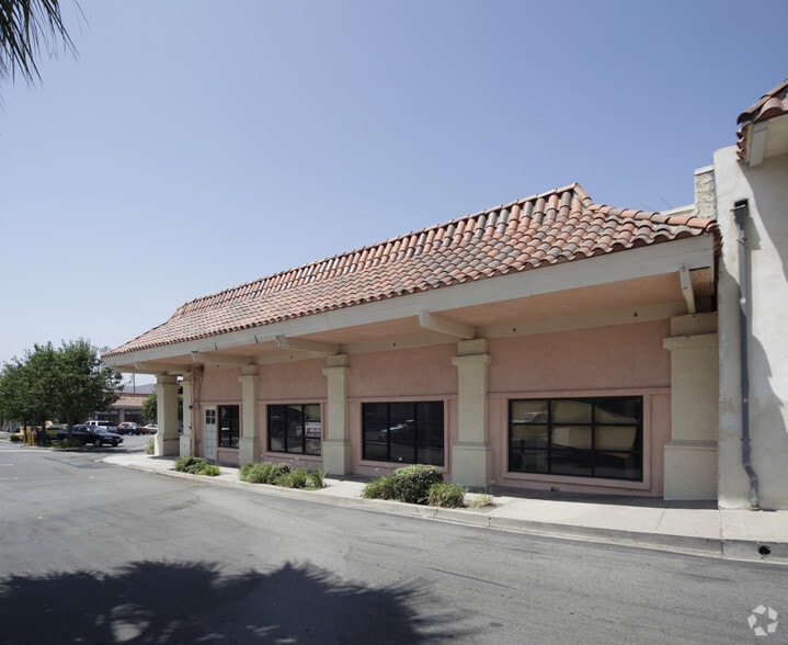 More Photos Of 2381 Tapo St, Simi Valley Storefront For Lease