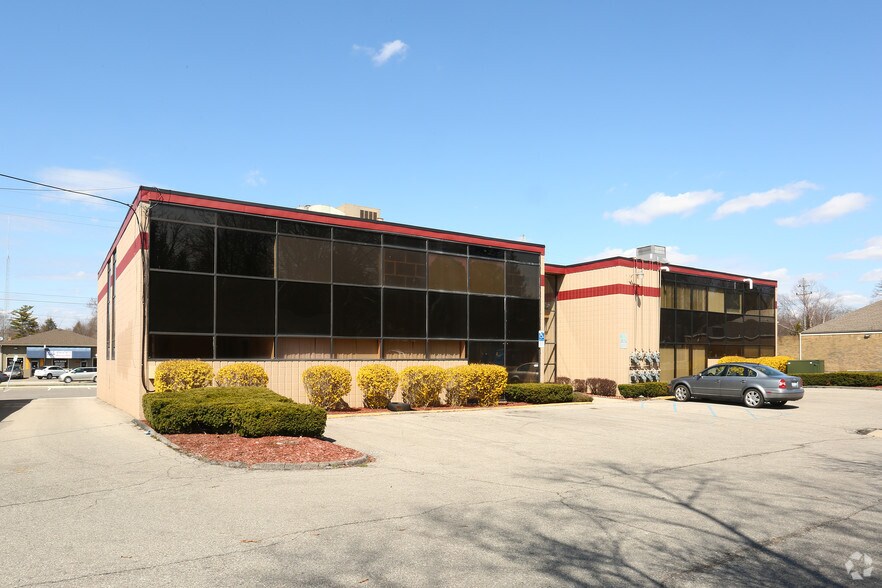 More Photos Of 3060 Packard Rd, Ann Arbor Medical For Lease