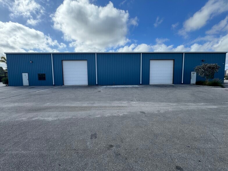More Photos Of 3777 Ironbridge Blvd, Fort Myers Unknown For Lease