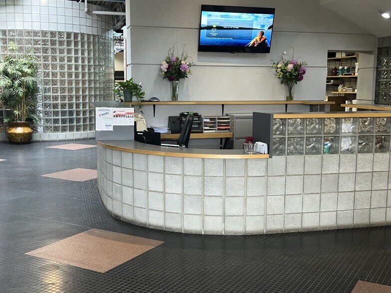 More Photos Of 634 Alpha Dr, Pittsburgh Office For Lease