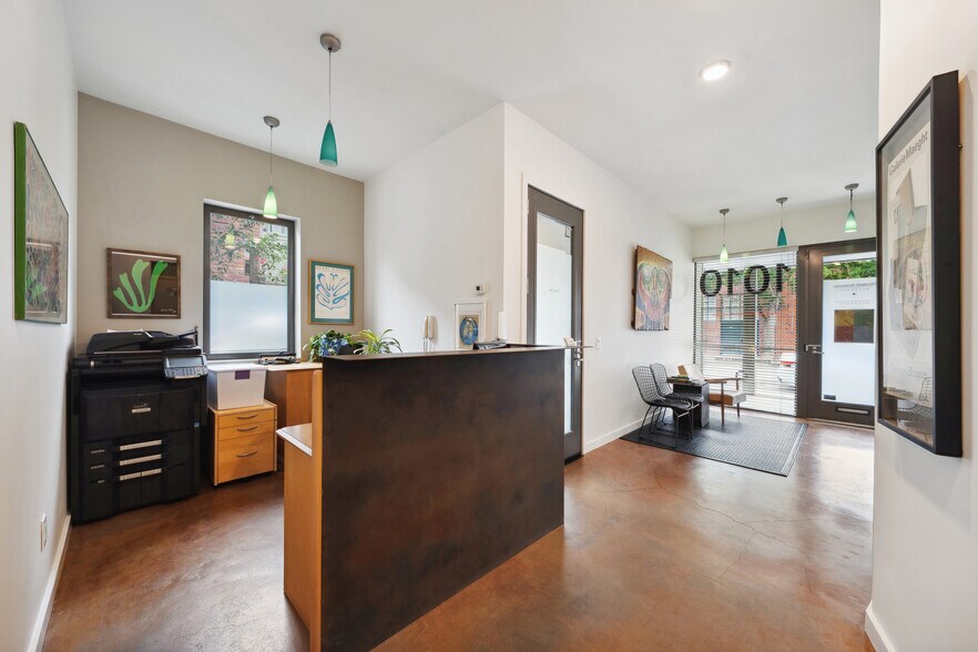 More Photos Of 1010 Grayson St, Berkeley Office Residential For Sale
