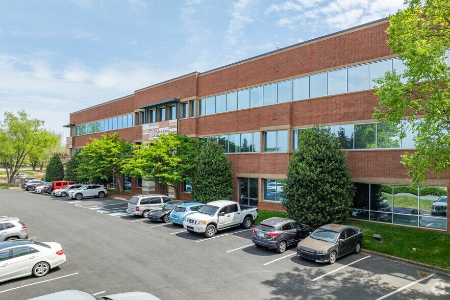 More Photos Of 8210 University Executive Park Dr, Charlotte Office For Lease