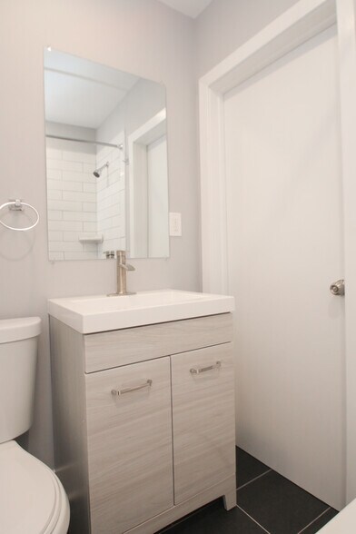 More Photos Of 1518 E Passyunk Ave, Philadelphia Apartments For Sale