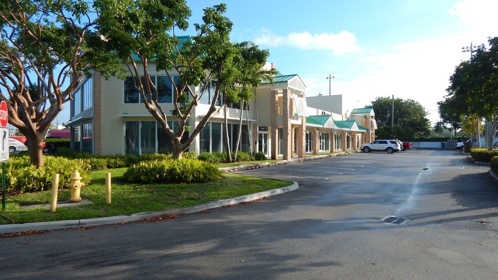 More Photos Of 12505-12537 S Dixie Hwy, Miami Unknown For Lease