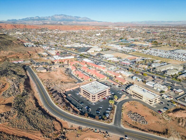 More Photos Of 1173 S 250 W, St George Office Residential For Lease