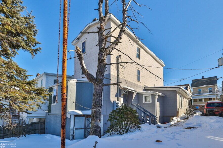 More Photos Of 115 E Ruddle St, Coaldale Multifamily For Sale