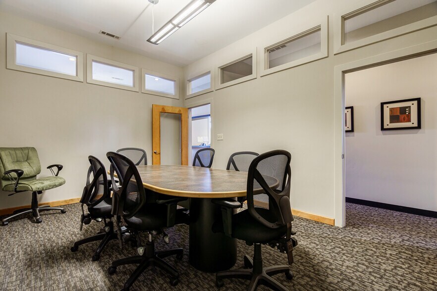 More Photos Of 112 Harmony Crossing, Eatonton Medical For Lease