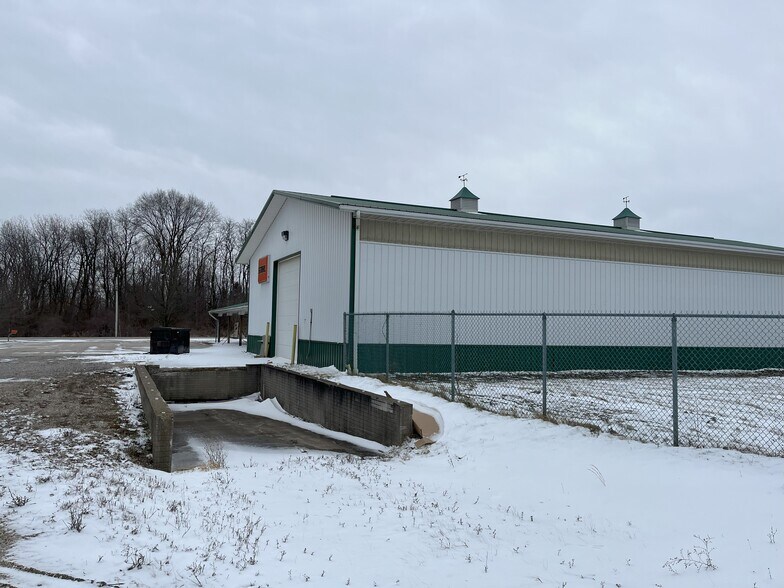 More Photos Of 653 Home Rd N, Mansfield Warehouse For Sale