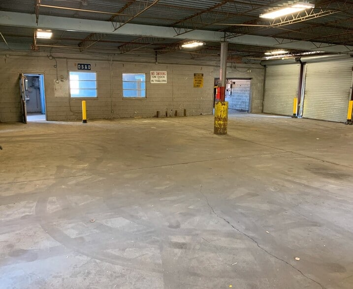 More Photos Of 677 Hudson Rd, Lagrange Truck Terminal For Sale