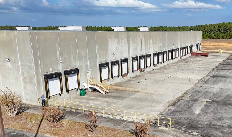 More Photos Of 1090 Joey Zorn Blvd, Barnwell Warehouse For Sale