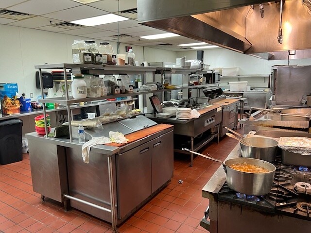 More Photos Of 4255 W Frontage Rd, Owatonna Restaurant For Sale