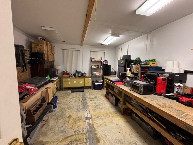 More Photos Of 628 Dunedin Rd, Portsmouth Warehouse For Sale