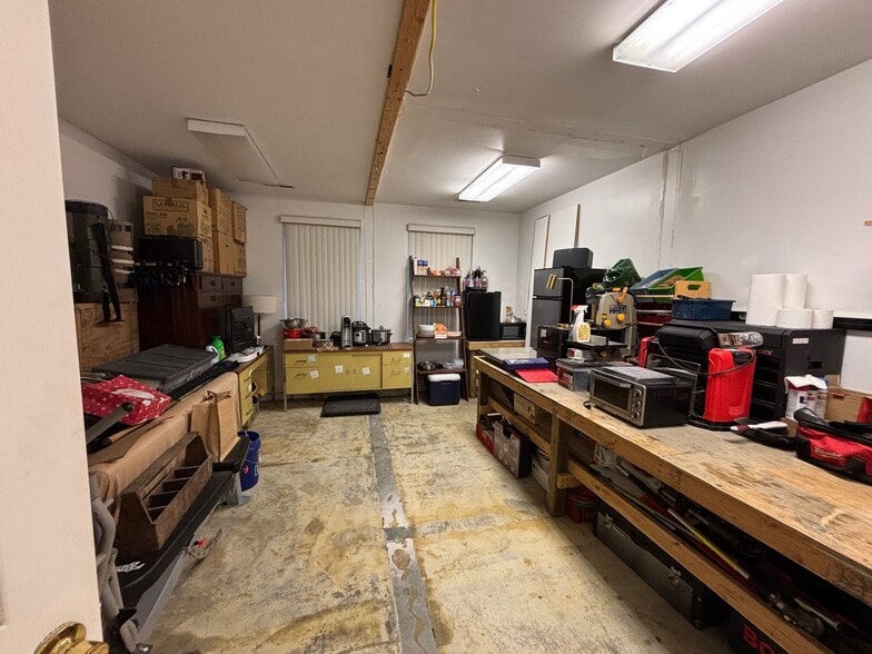 More Photos Of 628 Dunedin Rd, Portsmouth Warehouse For Sale