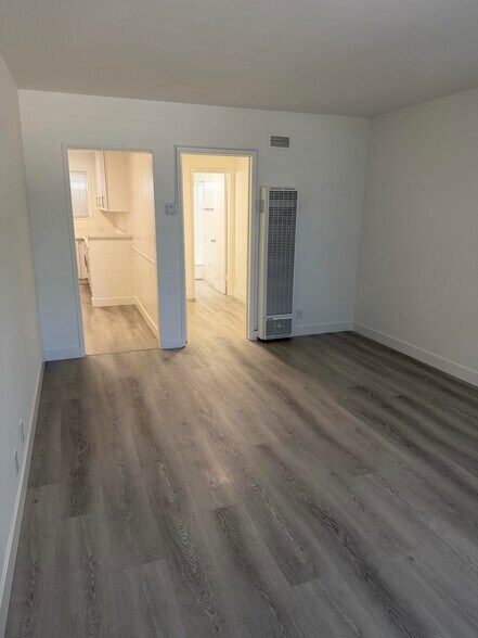 More Photos Of 6060 Cadillac Ave, Los Angeles Multifamily For Sale