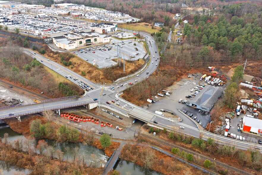More Photos Of 11 Mccracken Rd, Millbury Warehouse For Lease