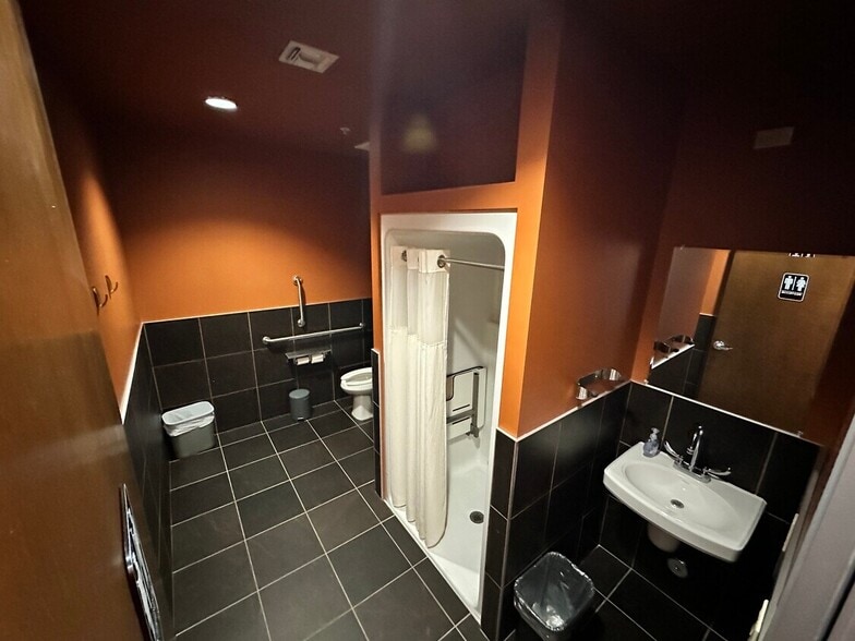 More Photos Of 4320 E Presidio St, Mesa Medical For Lease