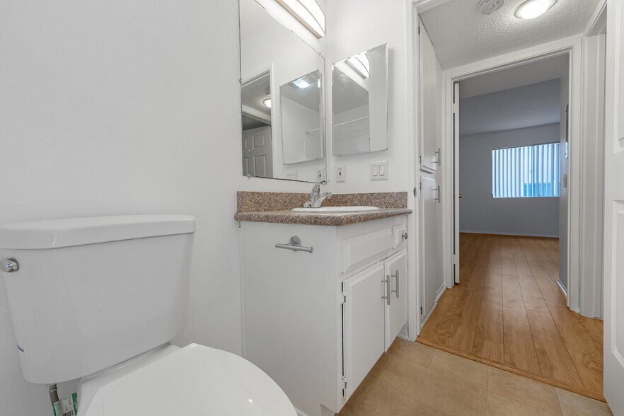 More Photos Of 4434 Fulton Ave, Sherman Oaks Apartments For Sale