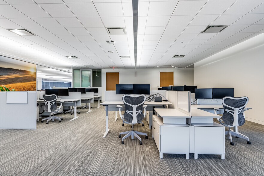 More Photos Of 7900 Windrose Ave, Plano Office For Lease