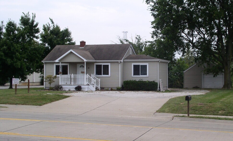 Primary Photo Of 4532 Central School Rd, Saint Charles Office For Lease