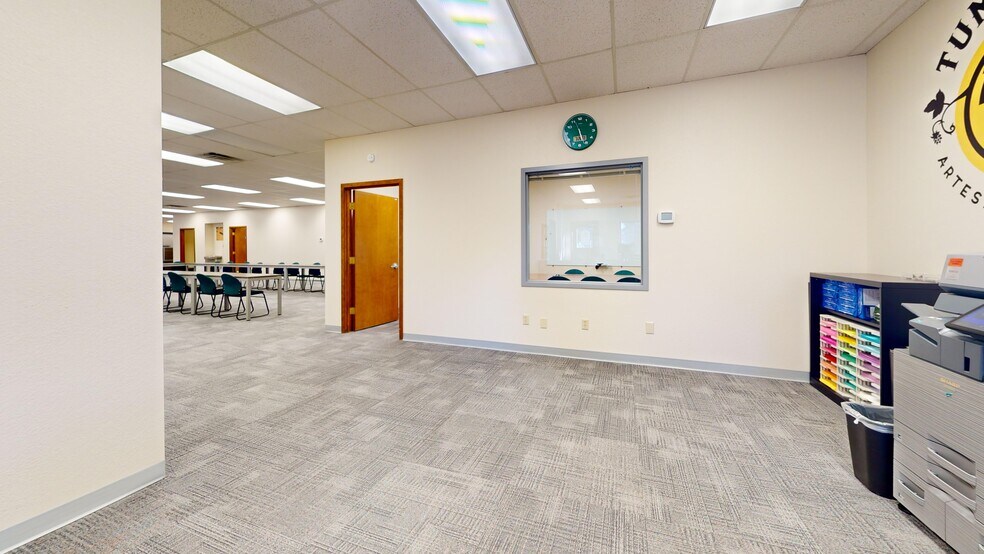 More Photos Of 821 Airport Ct, Olympia Office For Lease