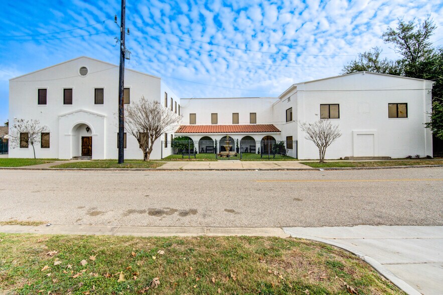 More Photos Of 3600 Michaux St, Houston Lodge Meeting Hall For Sale