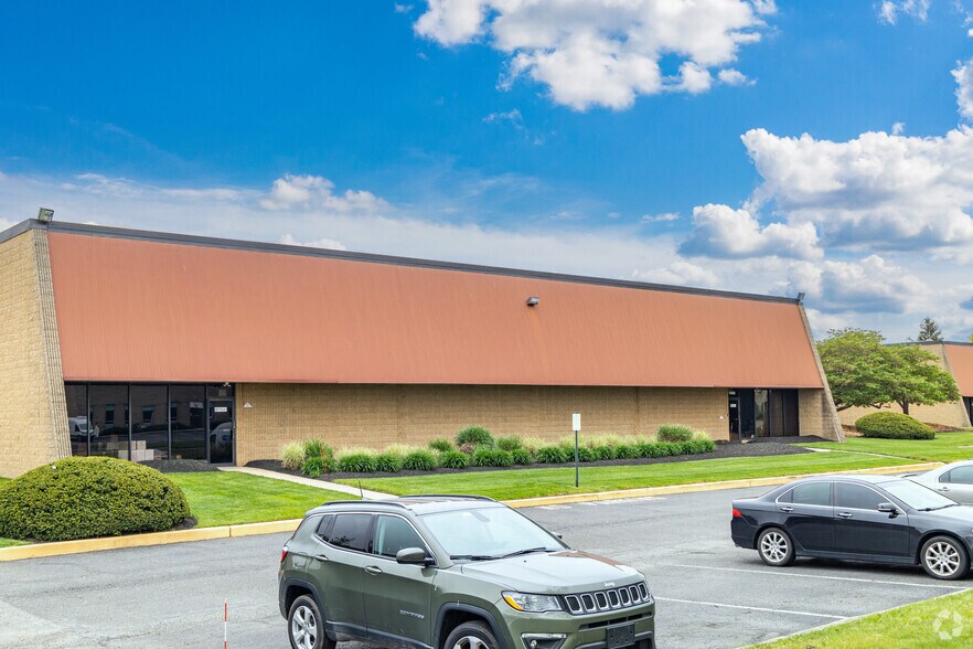 More Photos Of 1400-1480 Imperial Way, Thorofare Warehouse For Lease