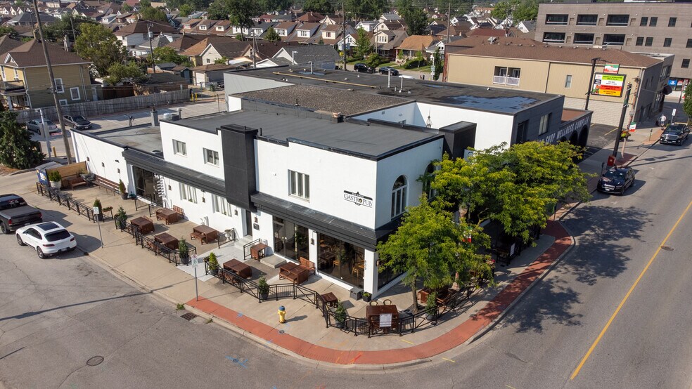 More Photos Of 839 Erie E, Windsor Restaurant For Sale