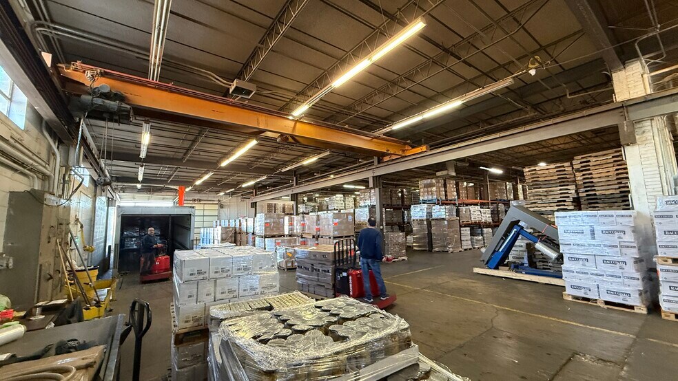 More Photos Of 100 Shepard Ave, Wheeling Warehouse For Sale