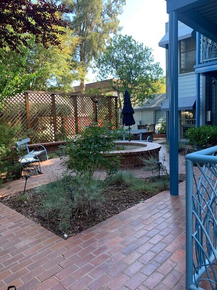 More Photos Of 430 D St, Davis Office For Lease