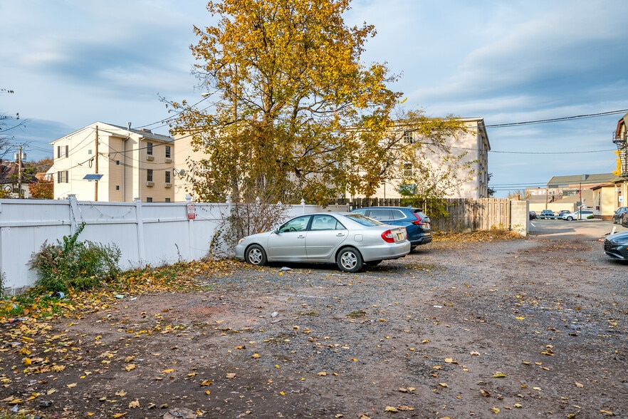 More Photos Of 93 Easton Ave, New Brunswick Multifamily For Sale